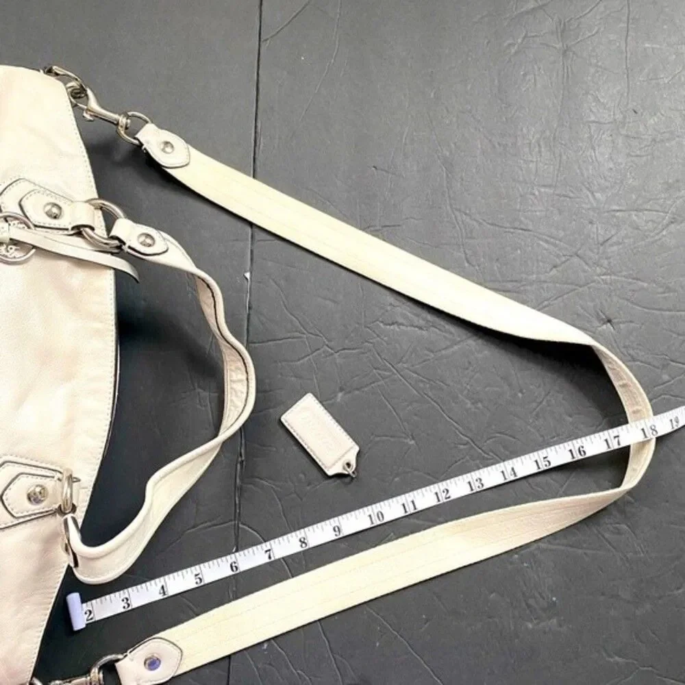COACH  Legacy Poppy  Leather Rocker Crossbody Double Handles Ivory 16285